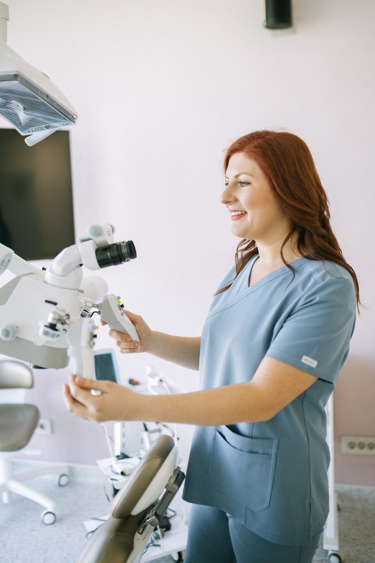 Dr. Andreea Arion, medic specialist endodonție la ESENDIS