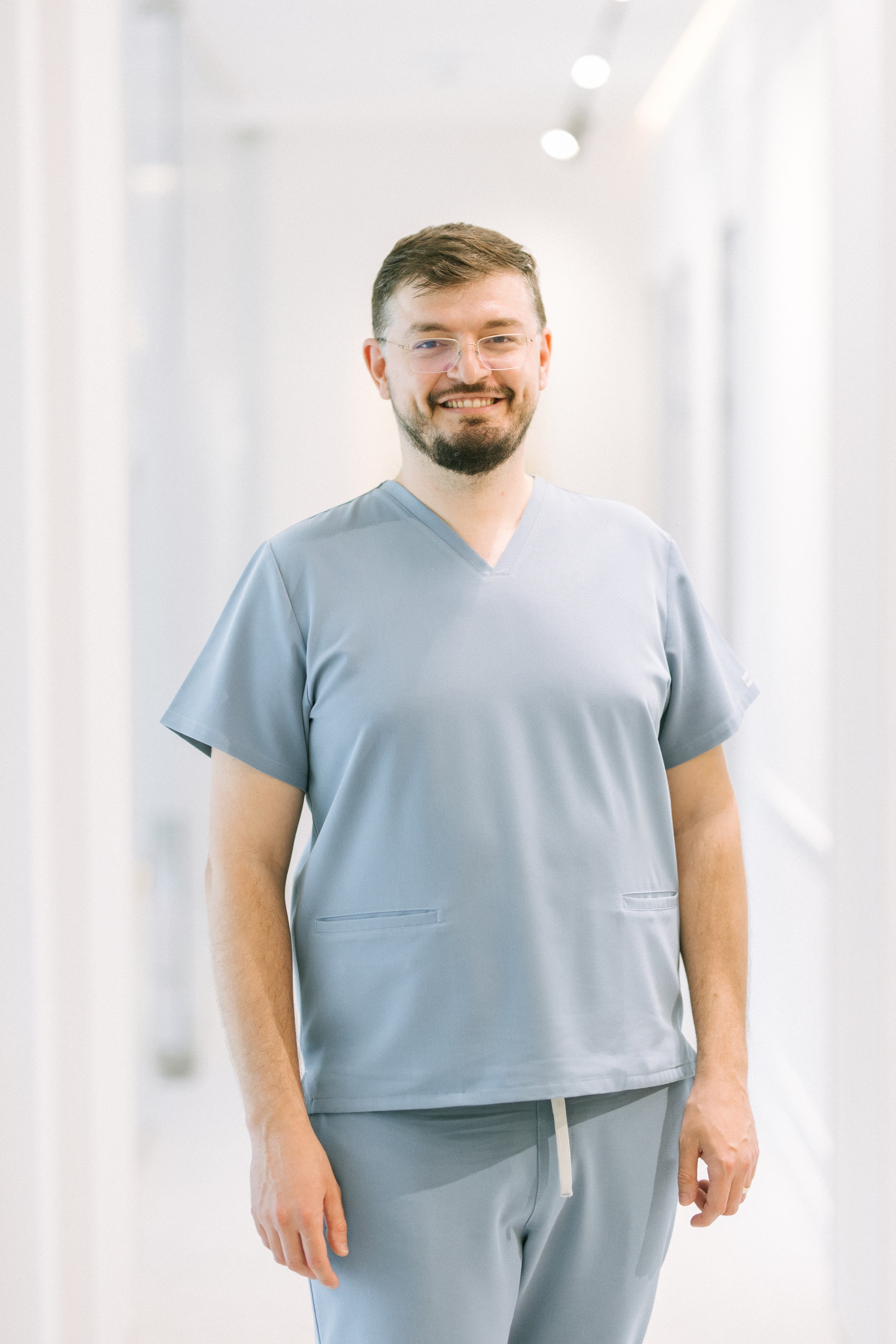 Dr. Bogdan Arion — Medic specialist chirurgie dento-alveolară